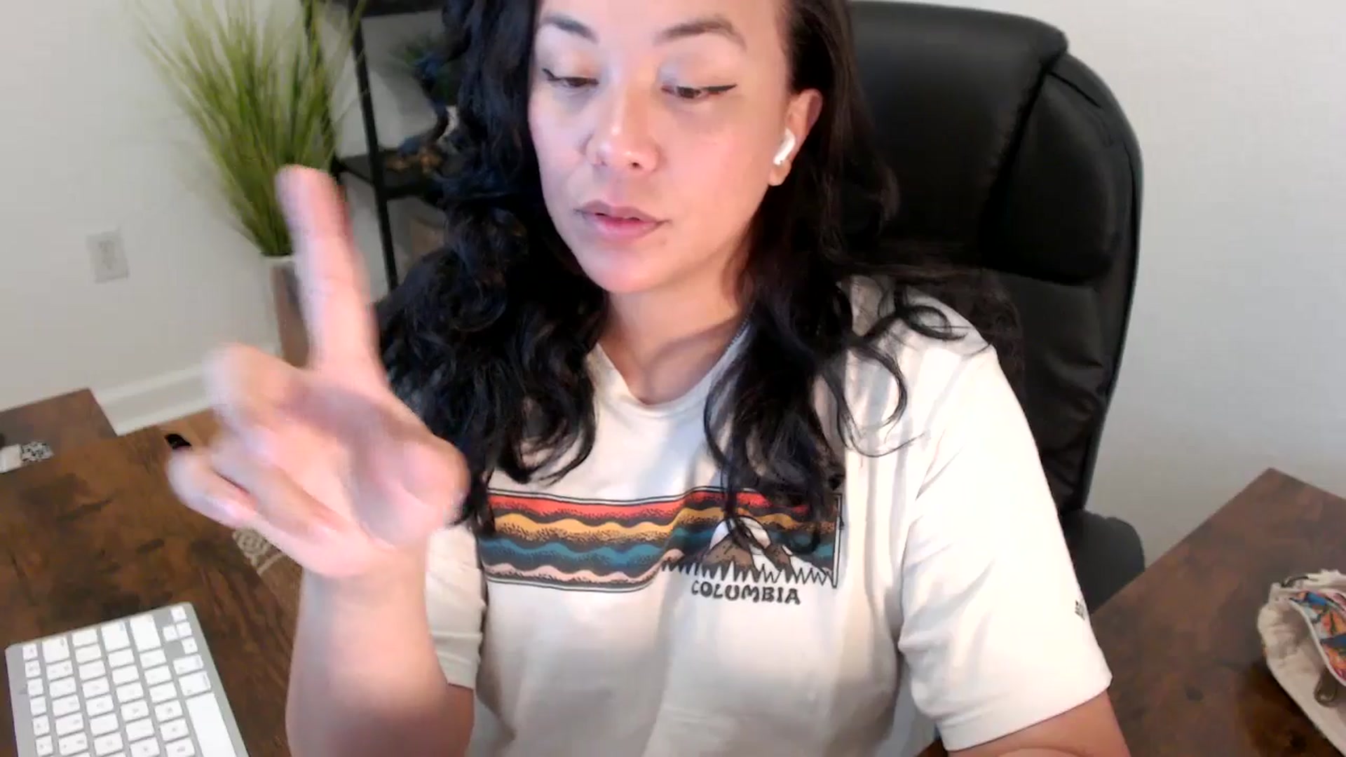 Gallery image thumbnail from MickaylaStar's myfreecams stream on, 04/01/2025, 18:55 image 12 of 20