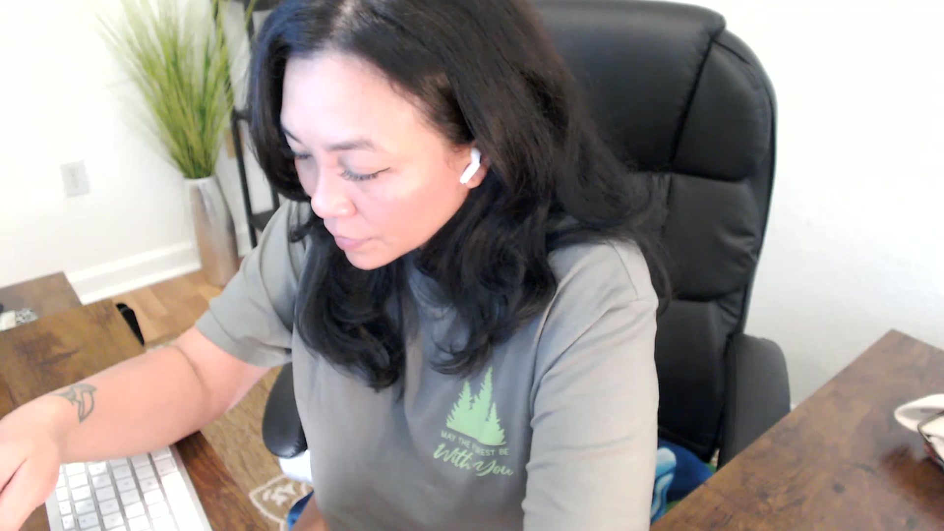Gallery image thumbnail from MickaylaStar's myfreecams stream on, 04/02/2025, 21:25 image 20 of 20