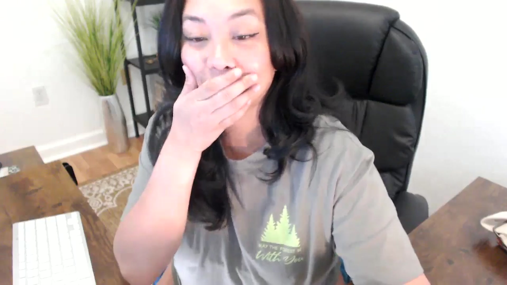 Gallery image thumbnail from MickaylaStar's myfreecams stream on, 04/02/2025, 21:25 image 4 of 20