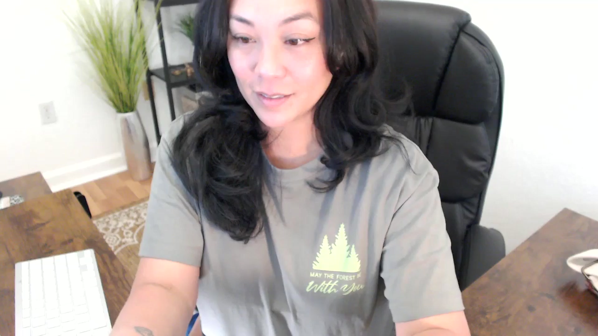Gallery image thumbnail from MickaylaStar's myfreecams stream on, 04/02/2025, 21:25 image 3 of 20