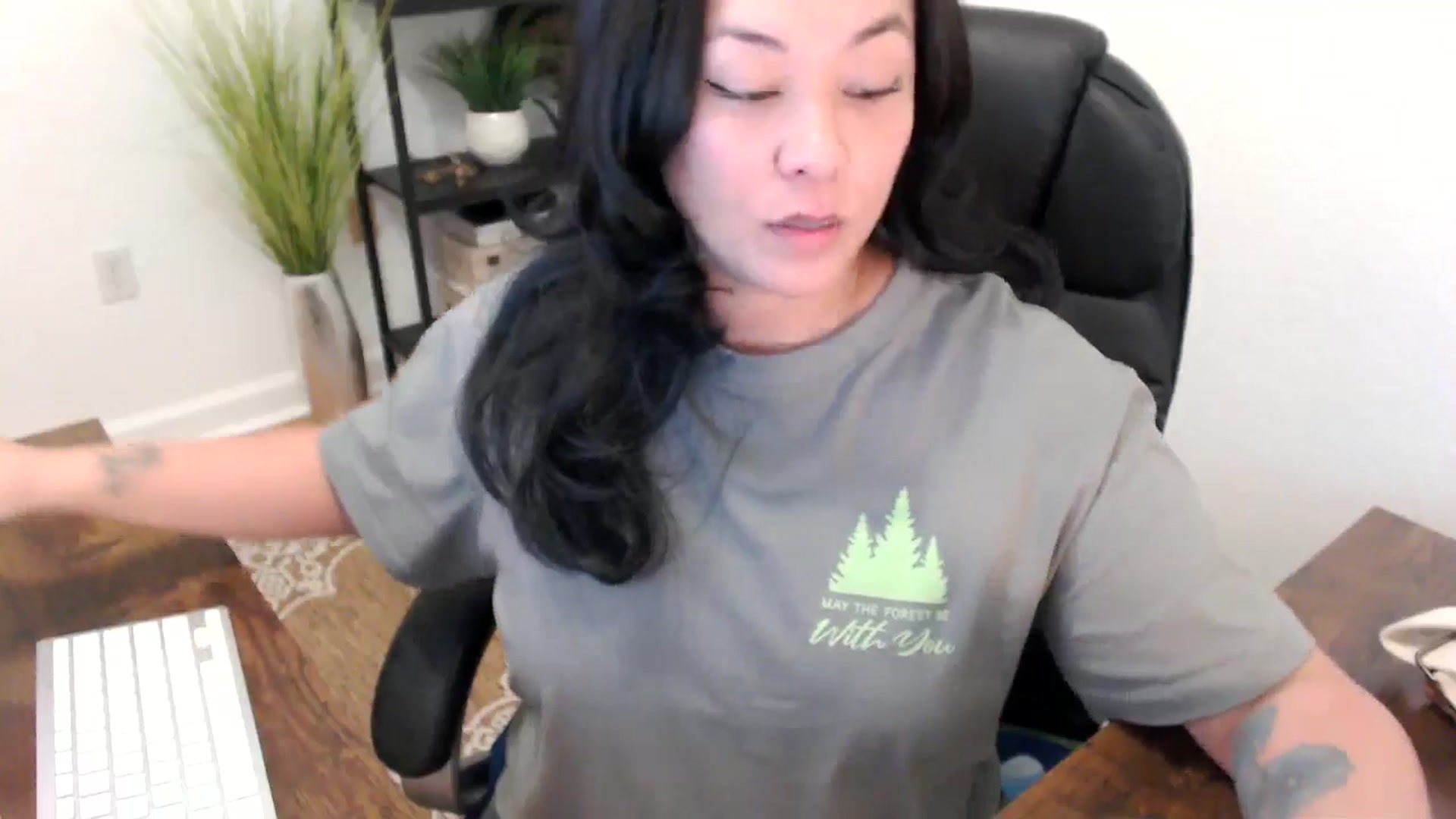 Gallery image thumbnail from MickaylaStar's myfreecams stream on, 04/02/2025, 21:25 image 2 of 20