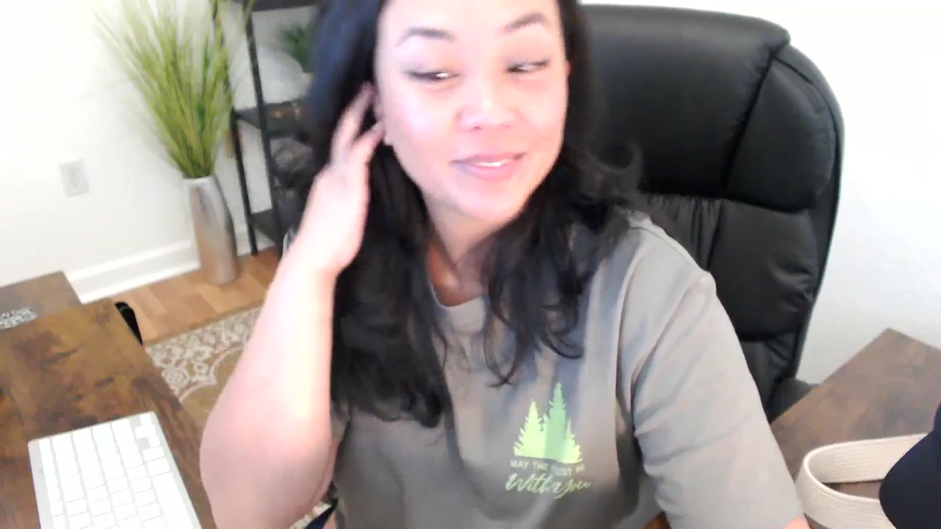 Gallery image thumbnail from MickaylaStar's myfreecams stream on, 04/02/2025, 21:59 image 5 of 20