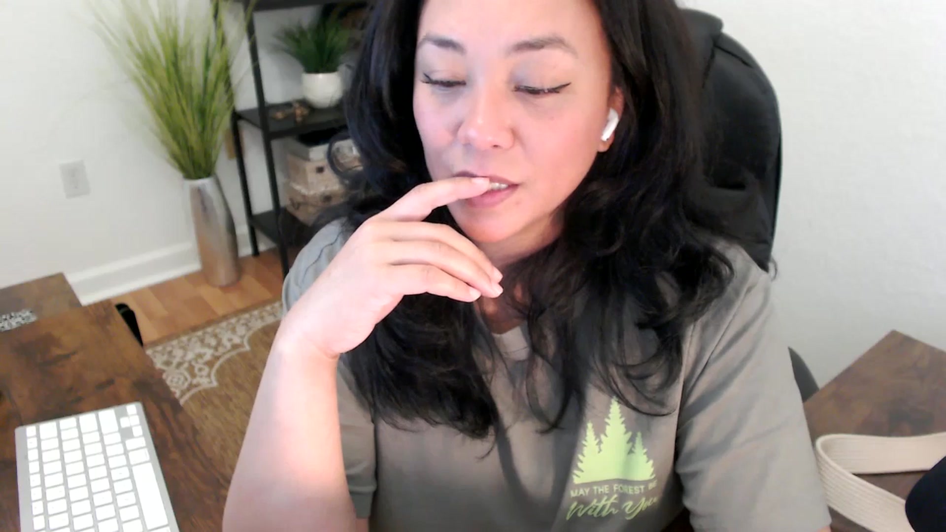 Gallery image thumbnail from MickaylaStar's myfreecams stream on, 04/02/2025, 21:59 image 14 of 20