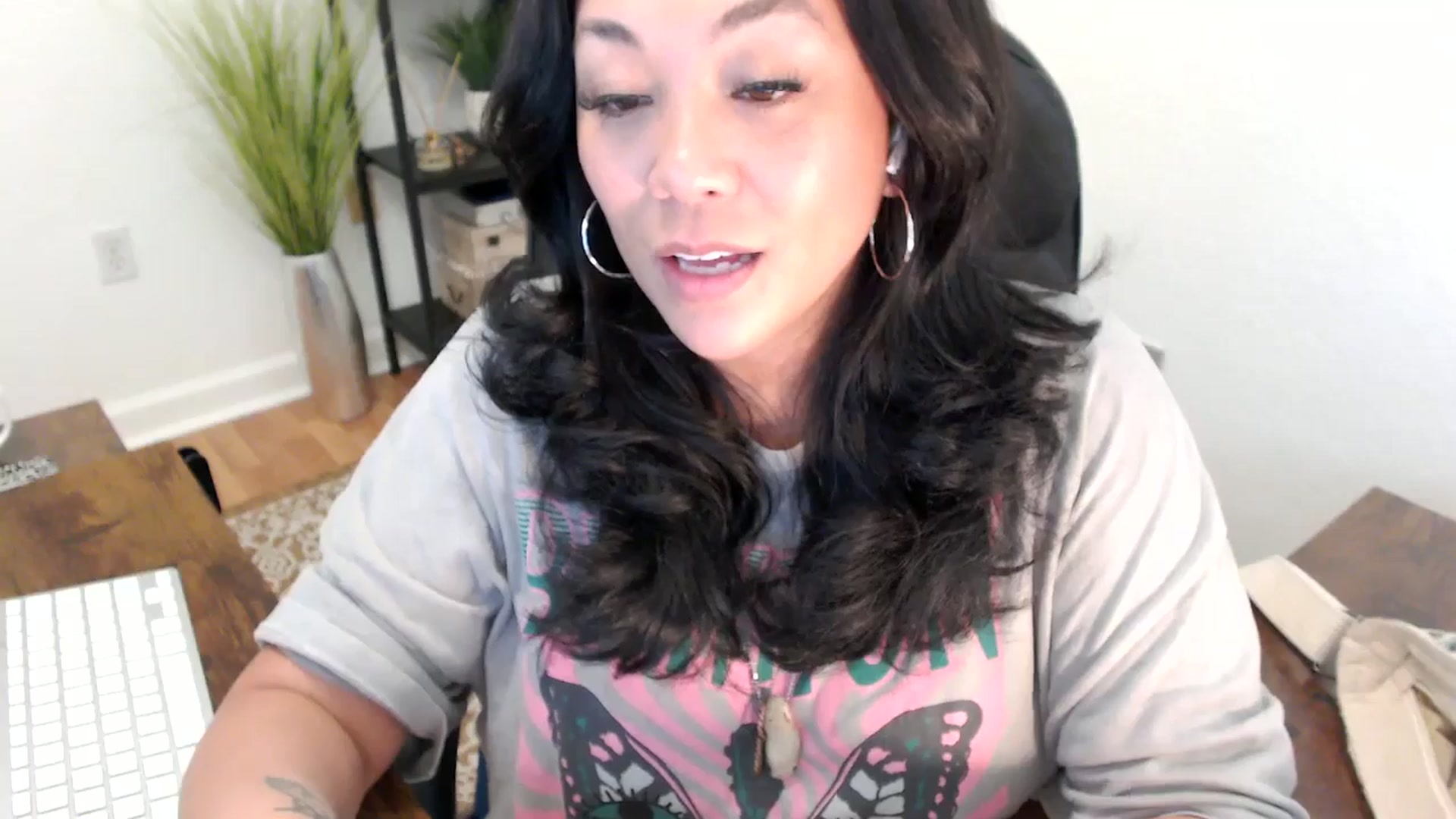 Gallery image thumbnail from MickaylaStar's myfreecams stream on, 04/03/2025, 20:19 image 20 of 20