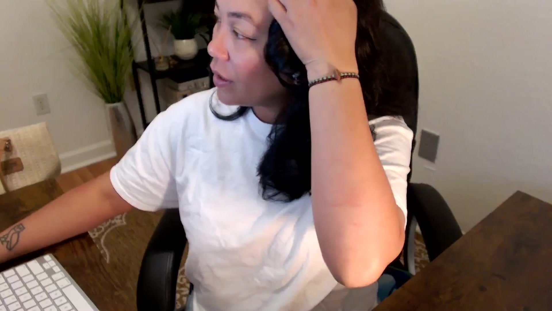 Gallery image thumbnail from MickaylaStar's myfreecams stream on, 04/10/2025, 17:56 image 16 of 20