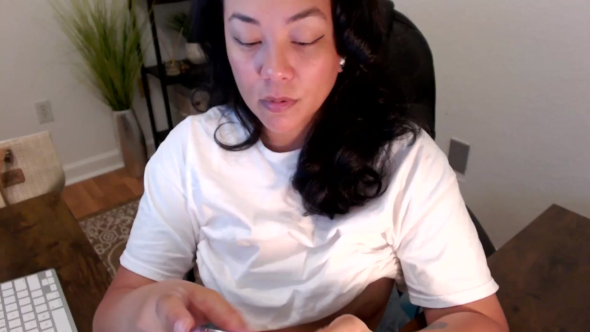 Gallery image thumbnail from MickaylaStar's myfreecams stream on, 04/10/2025, 17:56 image 20 of 20