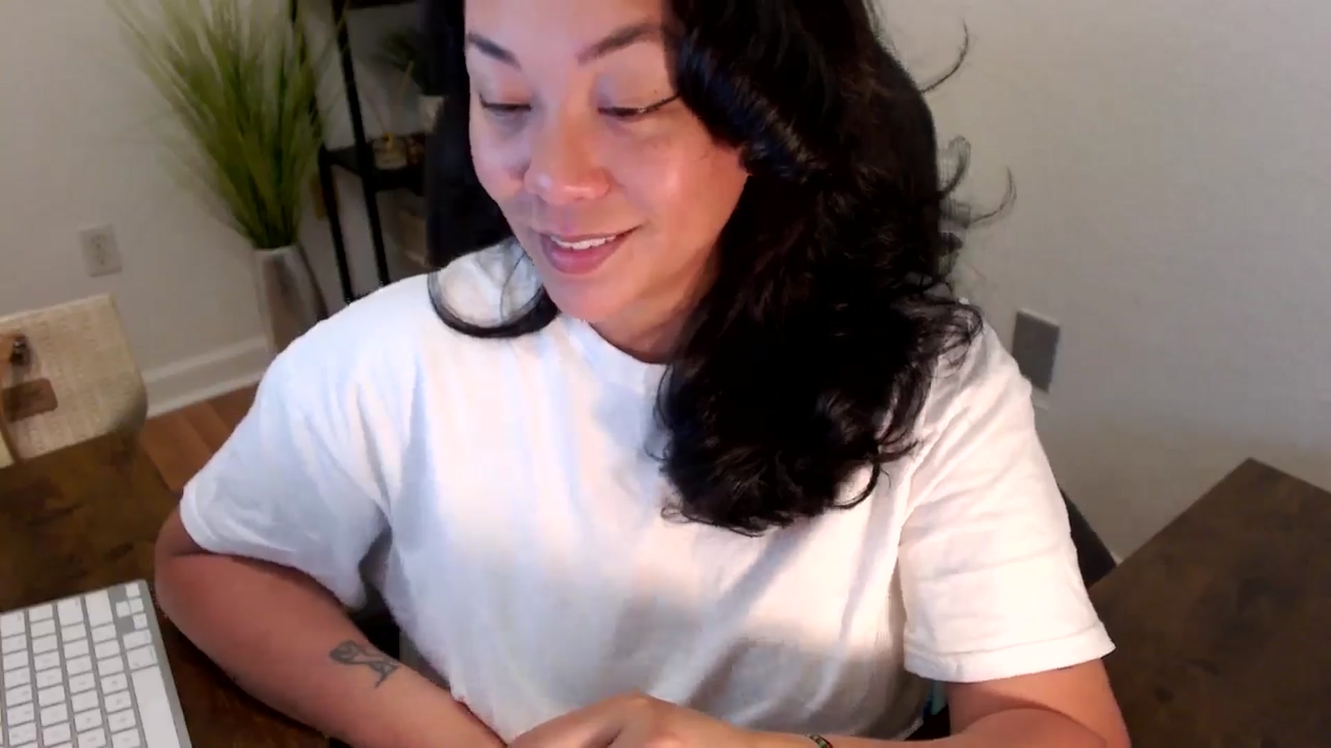 Gallery image thumbnail from MickaylaStar's myfreecams stream on, 04/10/2025, 17:56 image 9 of 20