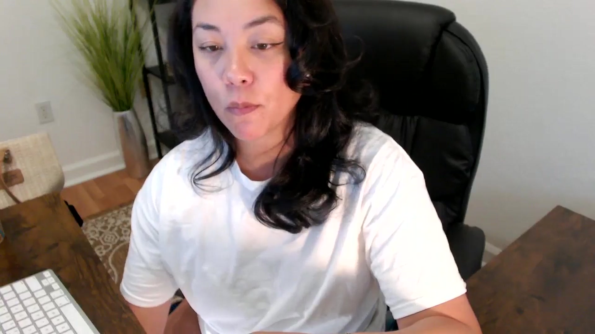 Gallery image thumbnail from MickaylaStar's myfreecams stream on, 04/10/2025, 19:44 image 11 of 20
