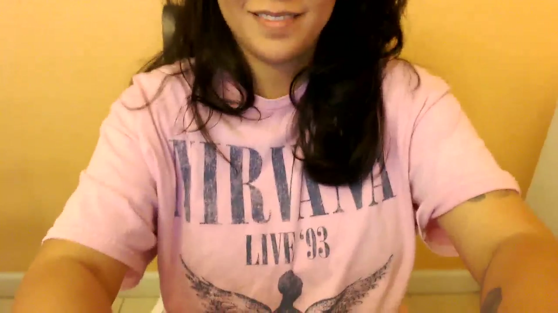 Gallery image thumbnail from MickaylaStar's myfreecams stream on, 04/12/2025, 19:42 image 7 of 20