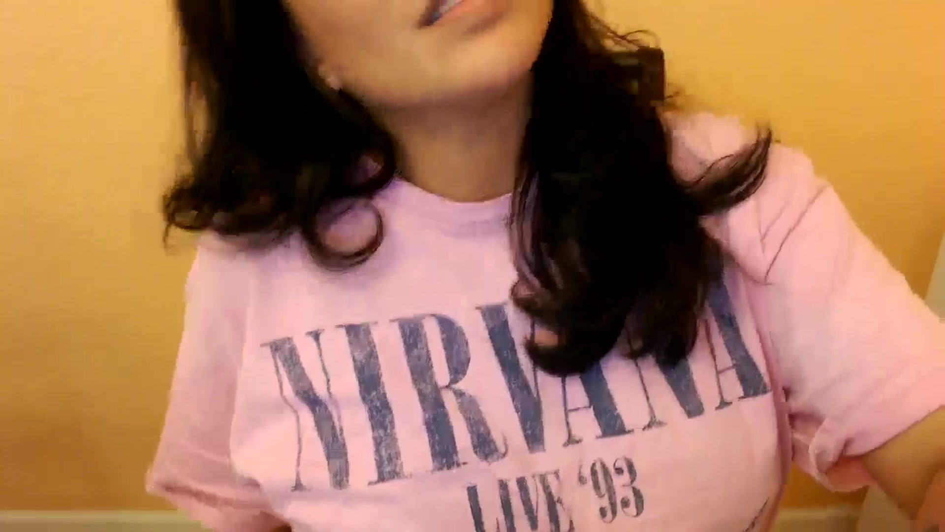 Gallery image thumbnail from MickaylaStar's myfreecams stream on, 04/12/2025, 21:14 image 3 of 20