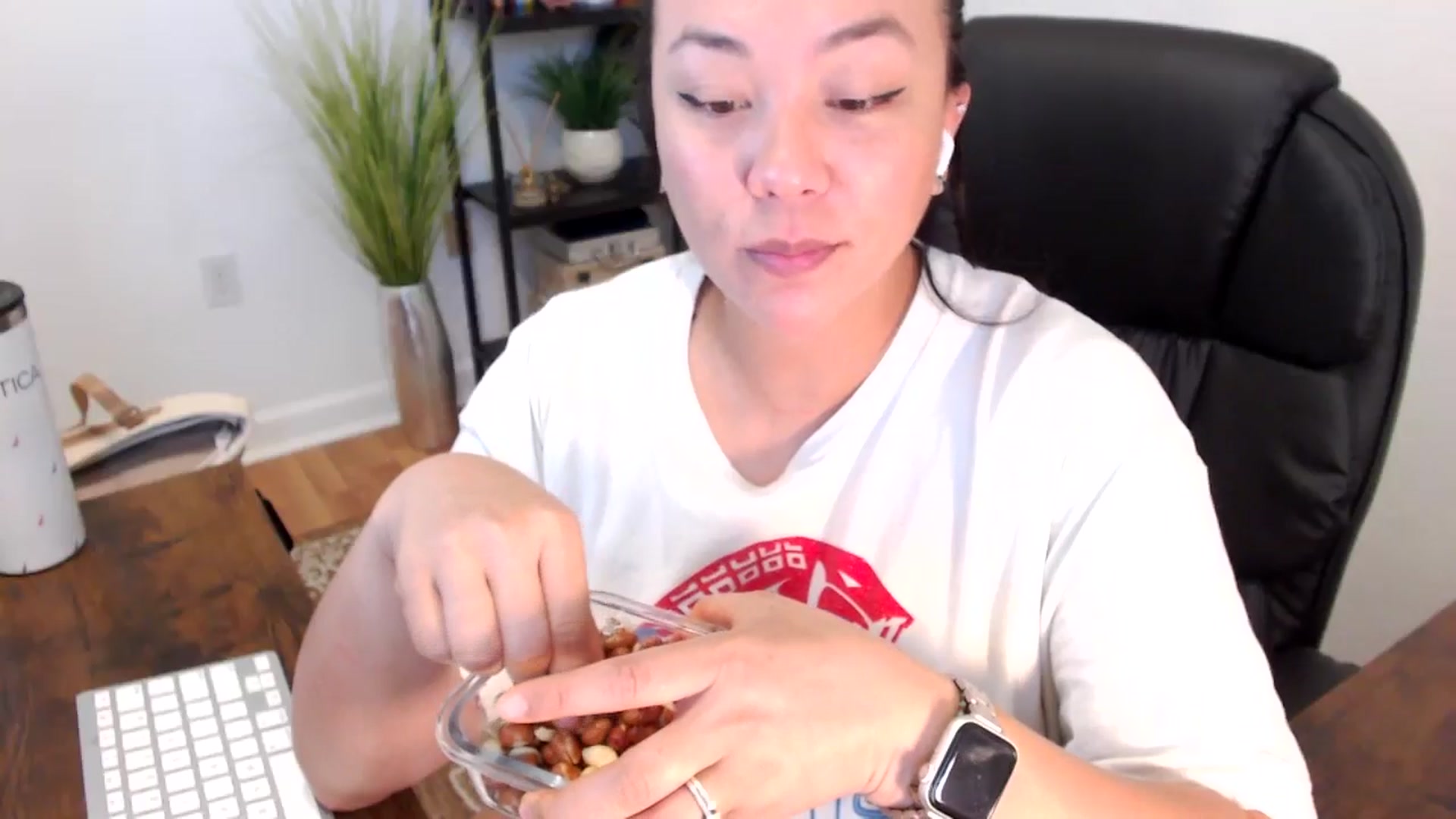 Gallery image thumbnail from MickaylaStar's myfreecams stream on, 04/14/2025, 15:55 image 11 of 20
