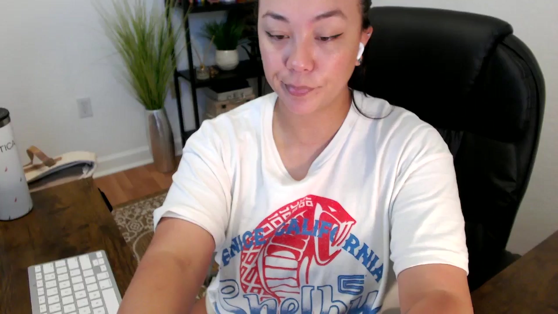 Gallery image thumbnail from MickaylaStar's myfreecams stream on, 04/14/2025, 15:55 image 12 of 20