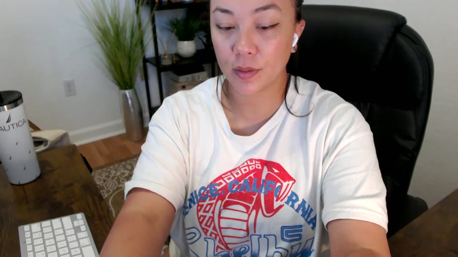 Gallery image thumbnail from MickaylaStar's myfreecams stream on, 04/14/2025, 15:55 image 3 of 20