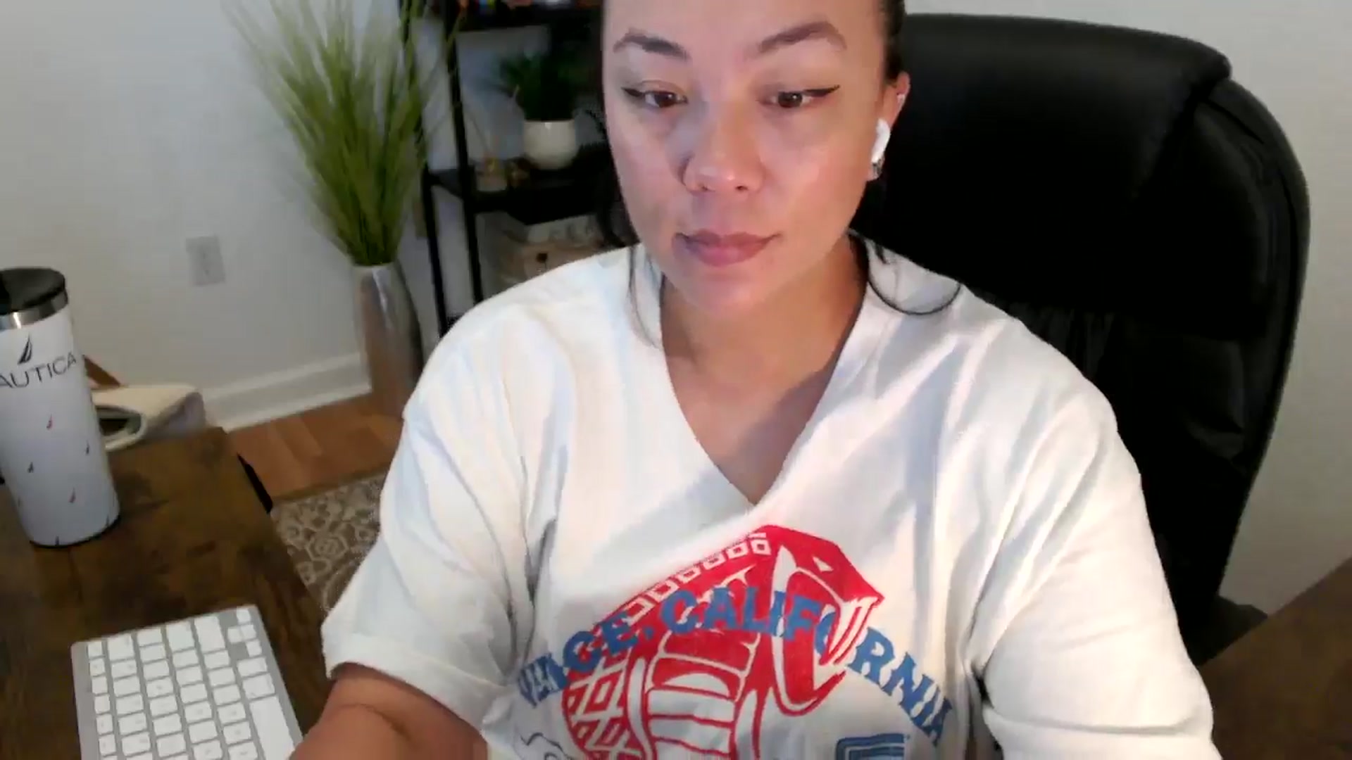 Gallery image thumbnail from MickaylaStar's myfreecams stream on, 04/14/2025, 15:55 image 8 of 20