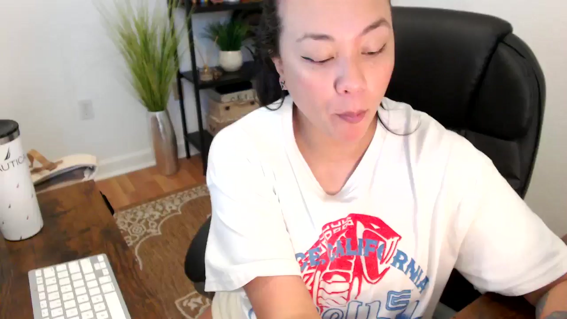Gallery image thumbnail from MickaylaStar's myfreecams stream on, 04/14/2025, 15:55 image 14 of 20