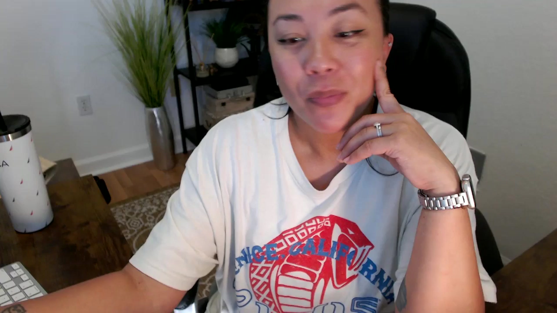 Gallery image thumbnail from MickaylaStar's myfreecams stream on, 04/14/2025, 18:09 image 7 of 20