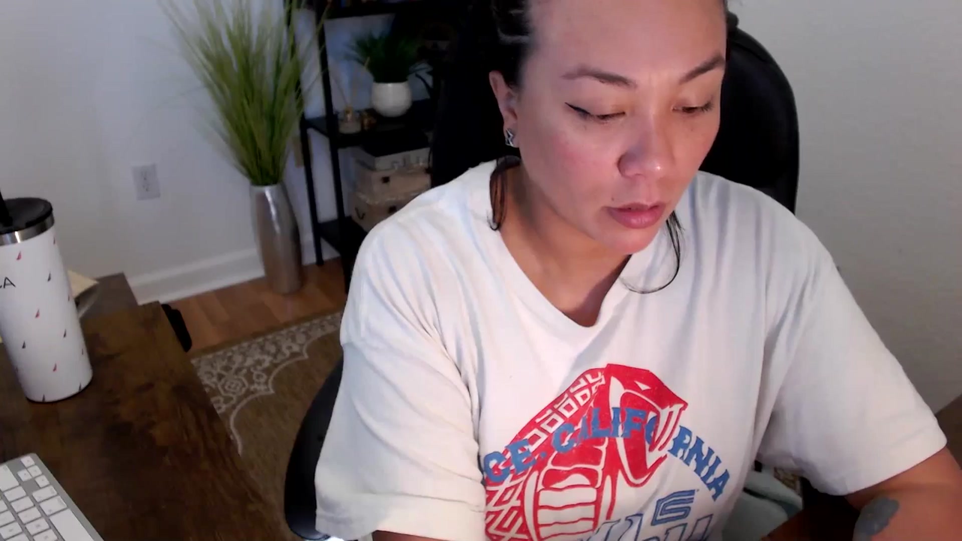 Gallery image thumbnail from MickaylaStar's myfreecams stream on, 04/14/2025, 18:09 image 2 of 20