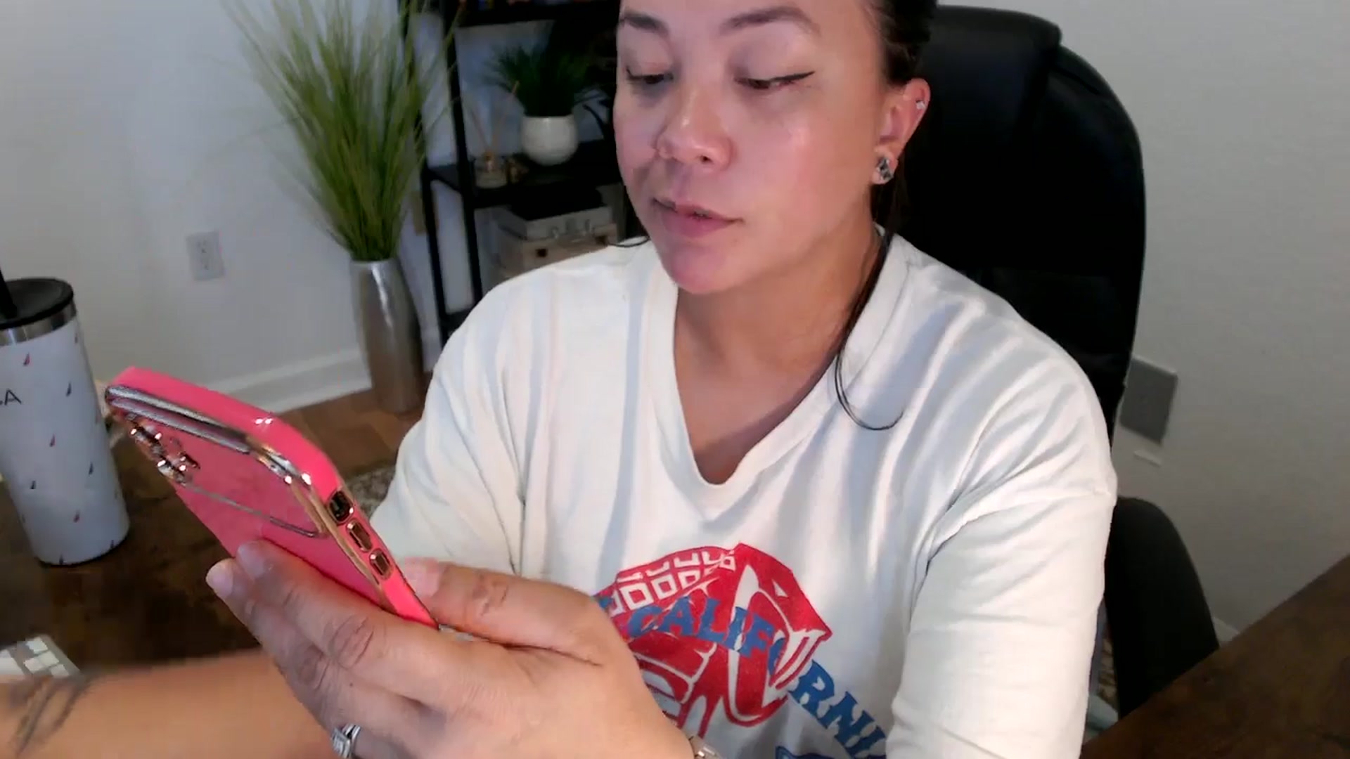 Gallery image thumbnail from MickaylaStar's myfreecams stream on, 04/14/2025, 18:09 image 9 of 20