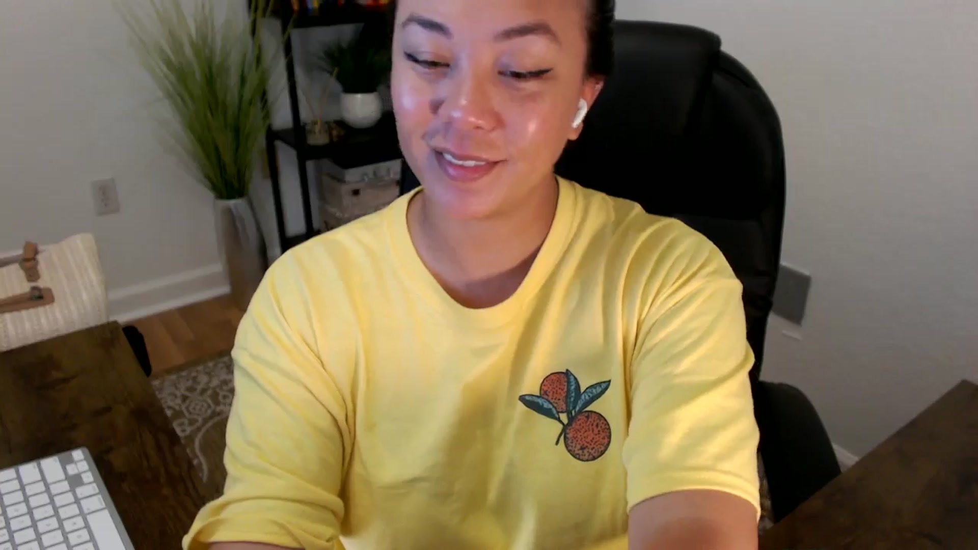 Gallery image thumbnail from MickaylaStar's myfreecams stream on, 04/15/2025, 14:47 image 7 of 20