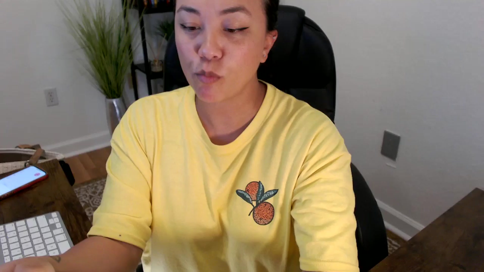 Gallery image thumbnail from MickaylaStar's myfreecams stream on, 04/15/2025, 19:22 image 3 of 20