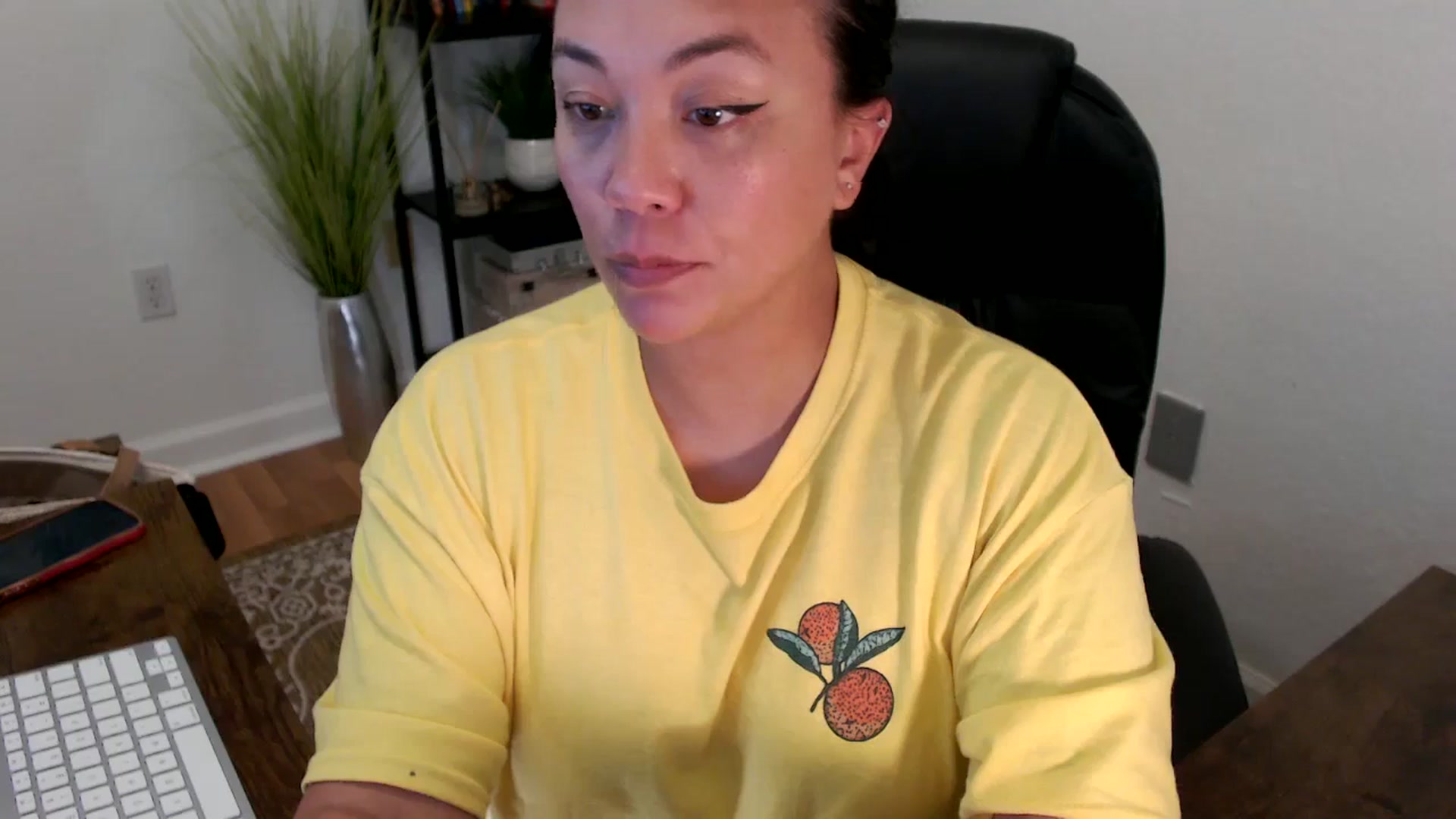 Gallery image thumbnail from MickaylaStar's myfreecams stream on, 04/15/2025, 19:22 image 7 of 20