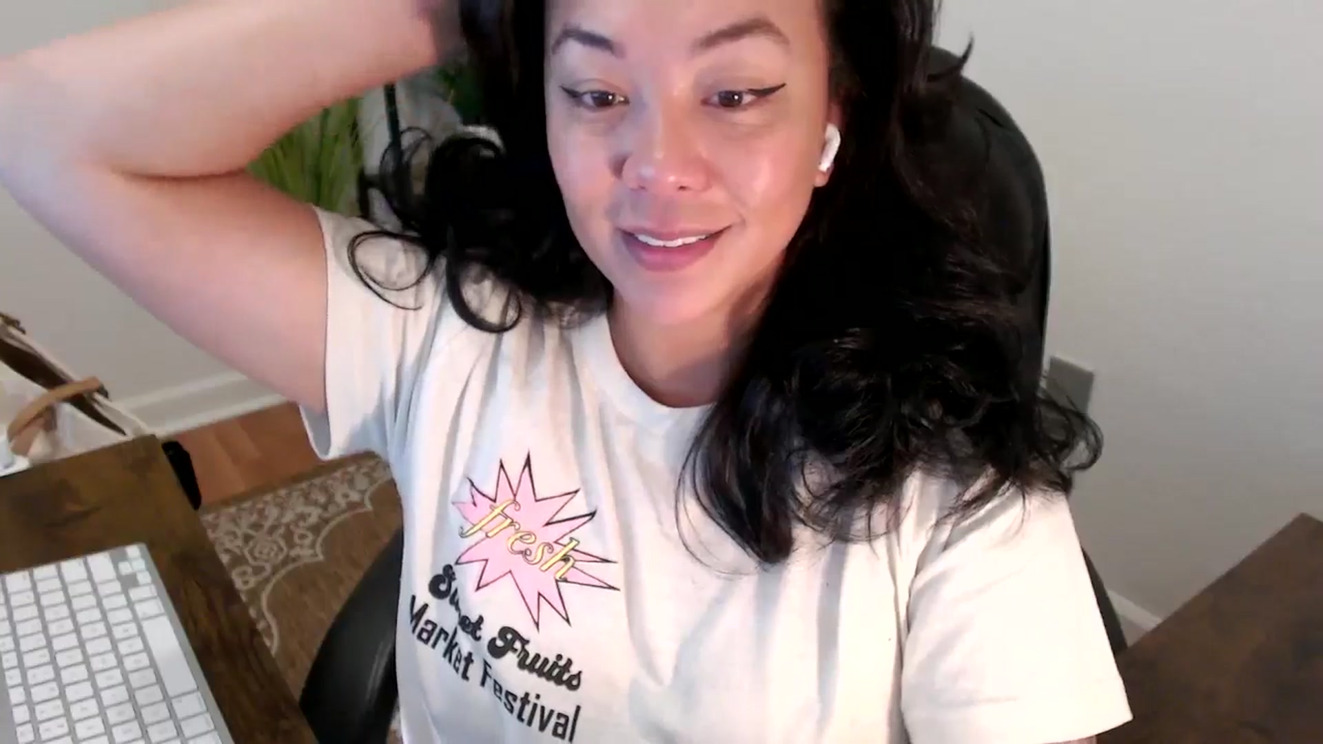 Gallery image thumbnail from MickaylaStar's myfreecams stream on, 04/16/2025, 16:45 image 4 of 20