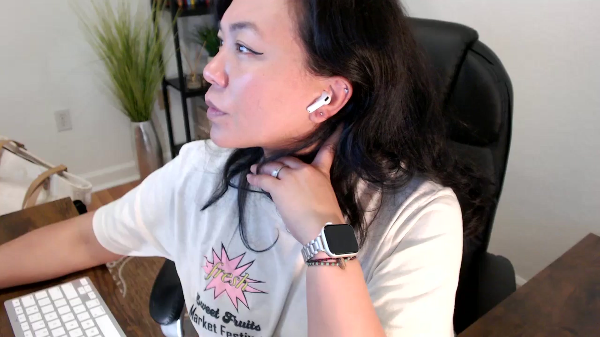 Gallery image thumbnail from MickaylaStar's myfreecams stream on, 04/16/2025, 17:43 image 8 of 20
