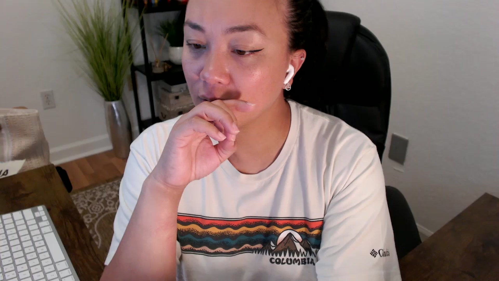 Gallery image thumbnail from MickaylaStar's myfreecams stream on, 04/17/2025, 16:45 image 19 of 20