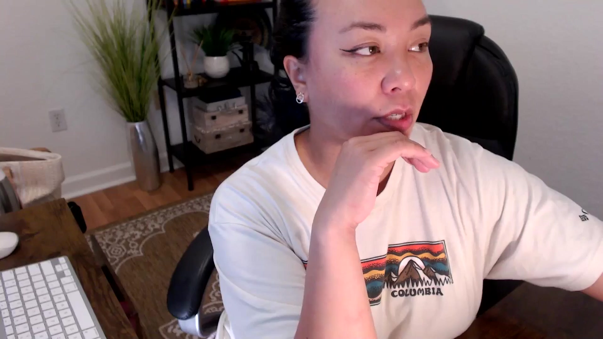 Gallery image thumbnail from MickaylaStar's myfreecams stream on, 04/17/2025, 18:28 image 11 of 20