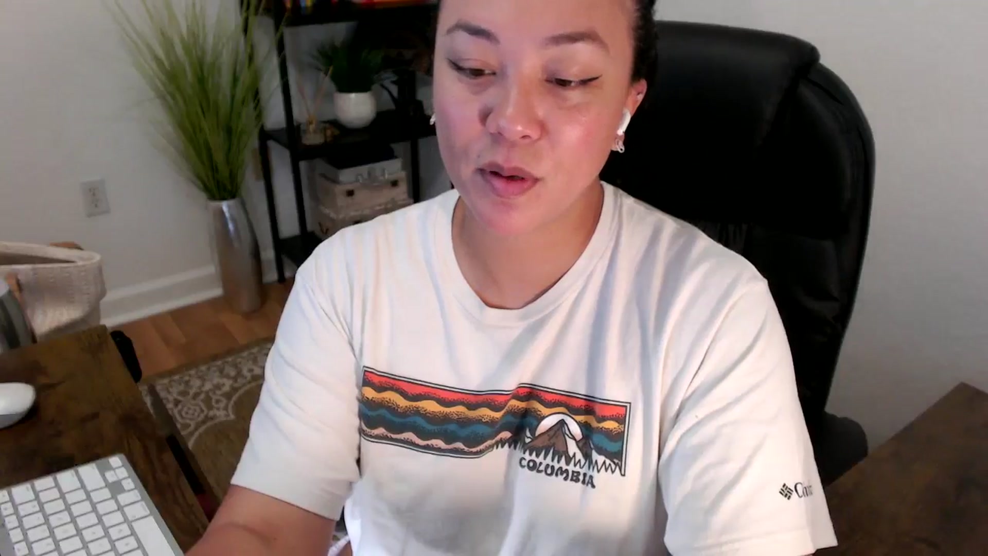 Gallery image thumbnail from MickaylaStar's myfreecams stream on, 04/17/2025, 18:28 image 14 of 20