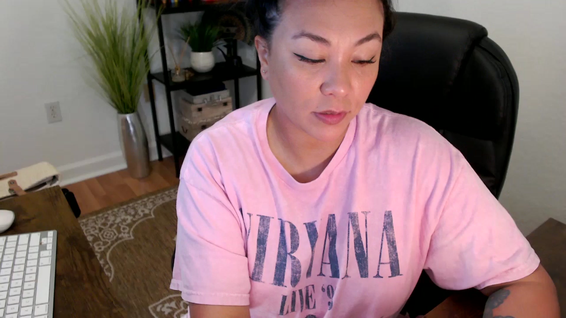 Gallery image thumbnail from MickaylaStar's myfreecams stream on, 04/18/2025, 16:59 image 11 of 20