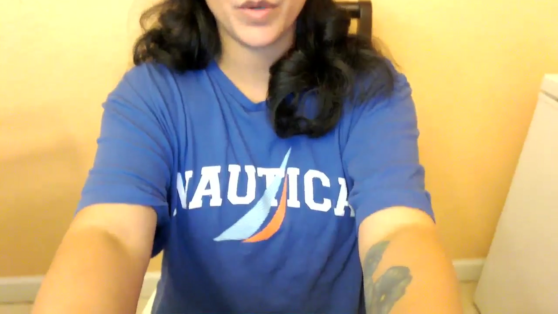 Gallery image thumbnail from MickaylaStar's myfreecams stream on, 04/19/2025, 20:33 image 20 of 20