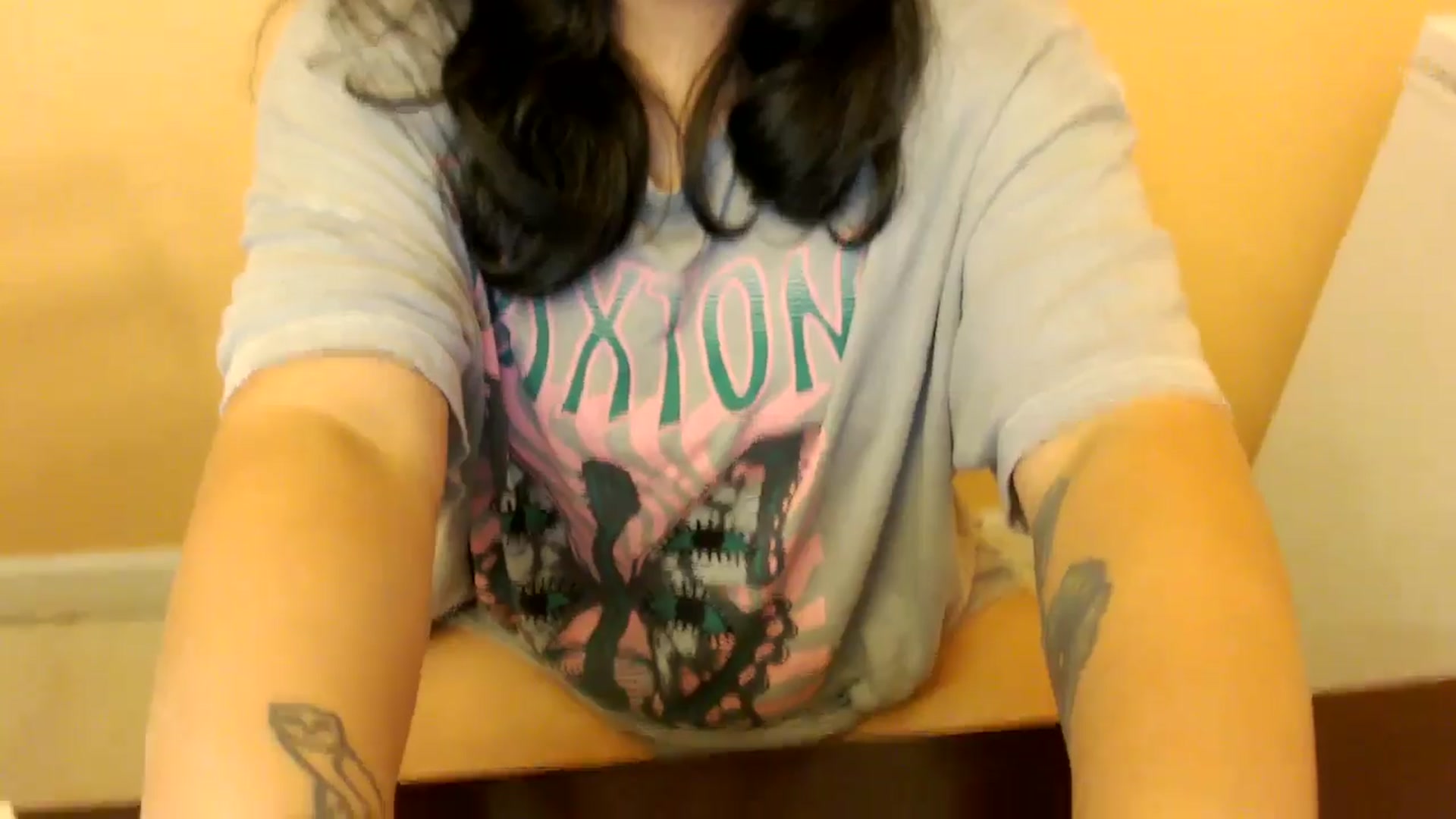 Gallery image thumbnail from MickaylaStar's myfreecams stream on, 04/20/2025, 19:08 image 10 of 20