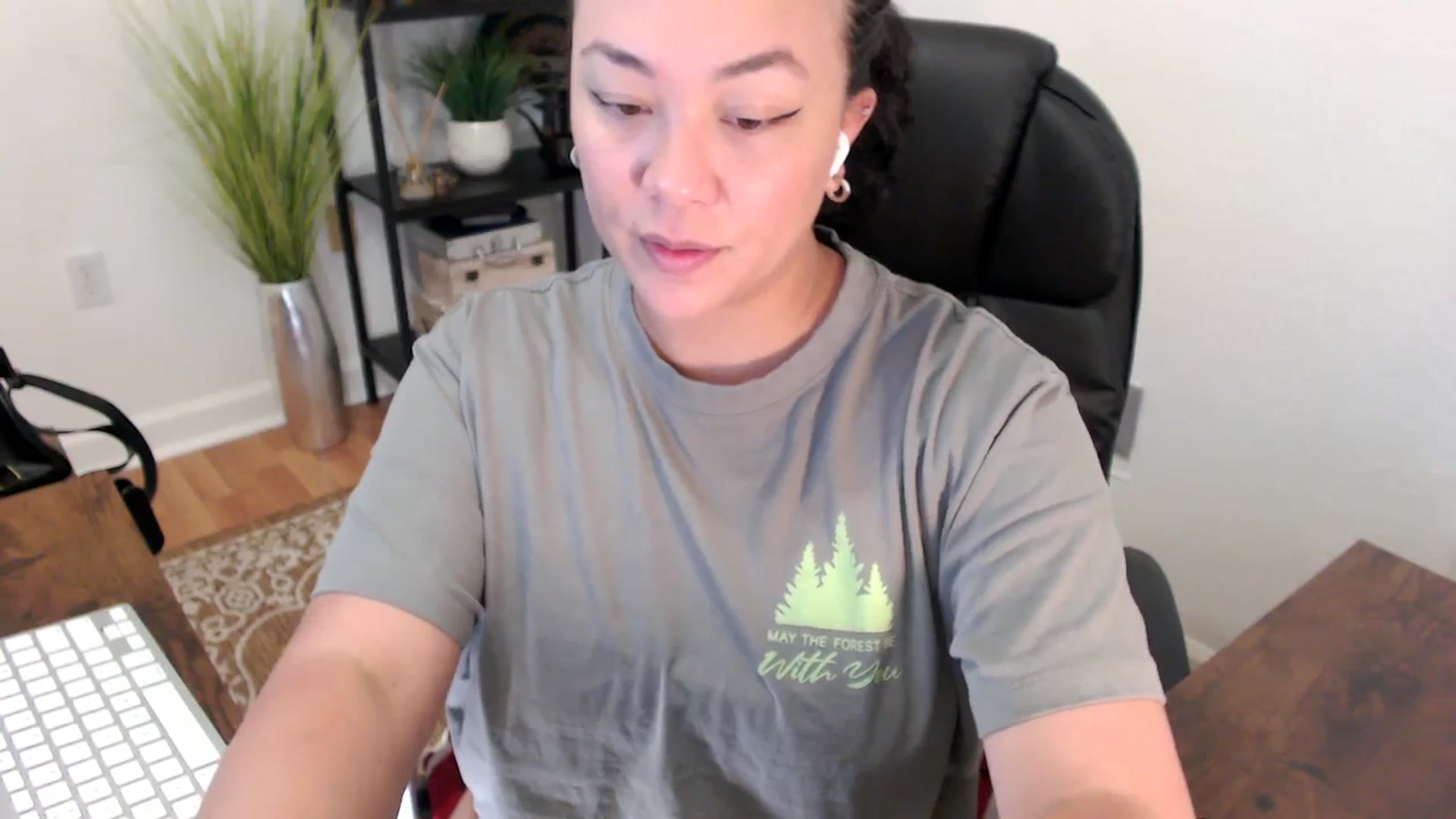 Gallery image thumbnail from MickaylaStar's myfreecams stream on, 04/22/2025, 16:56 image 19 of 20