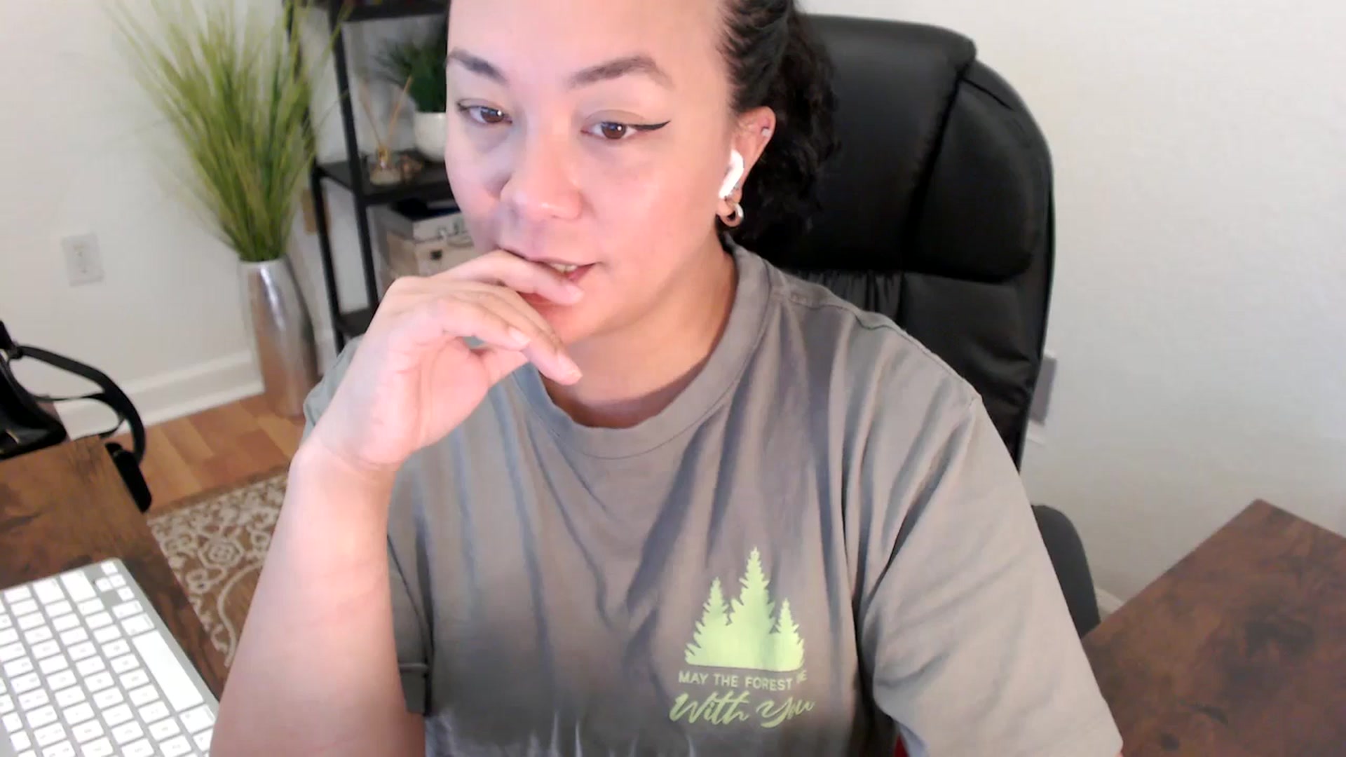 Gallery image thumbnail from MickaylaStar's myfreecams stream on, 04/22/2025, 16:56 image 20 of 20