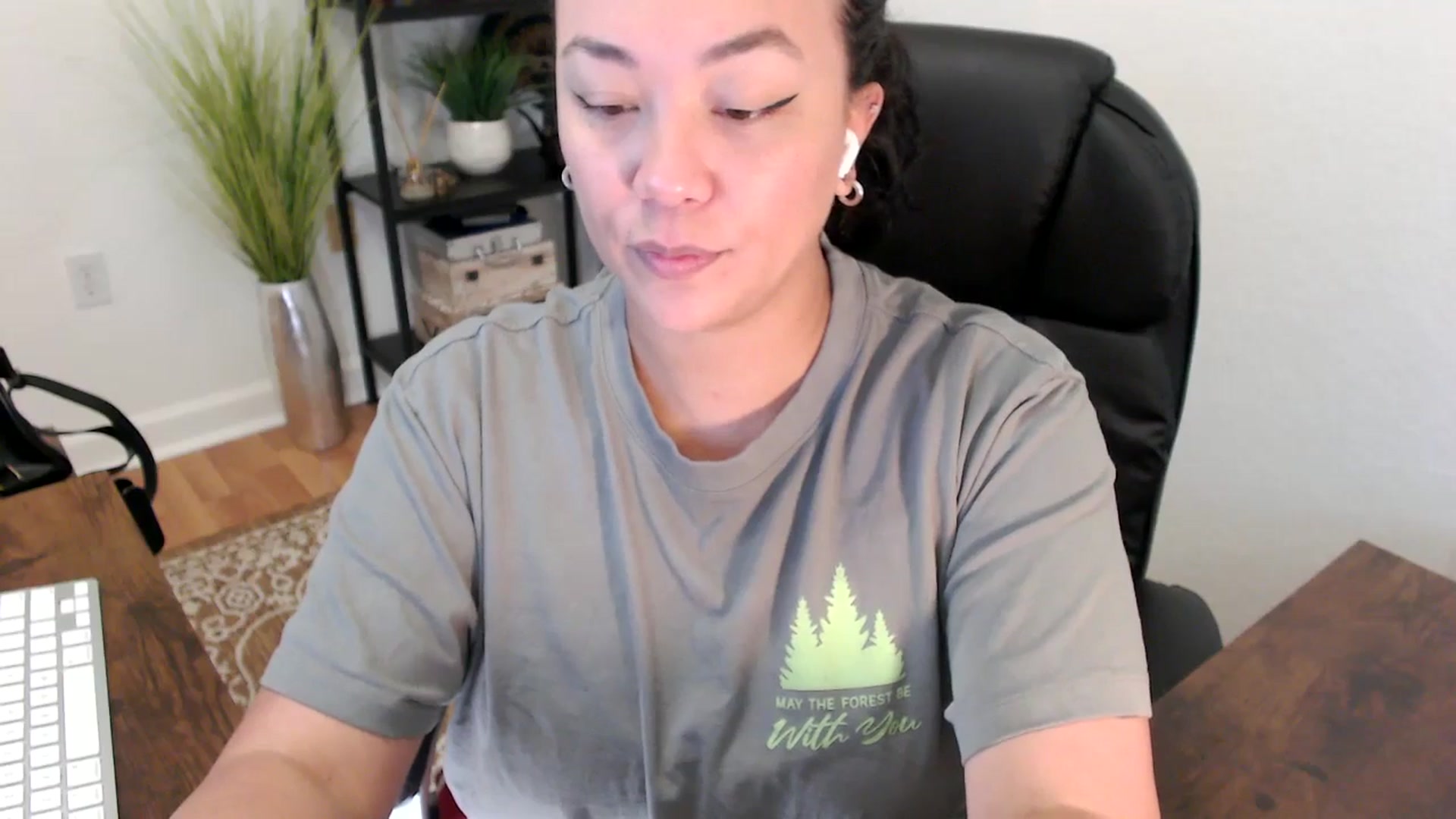 Gallery image thumbnail from MickaylaStar's myfreecams stream on, 04/22/2025, 17:16 image 5 of 20