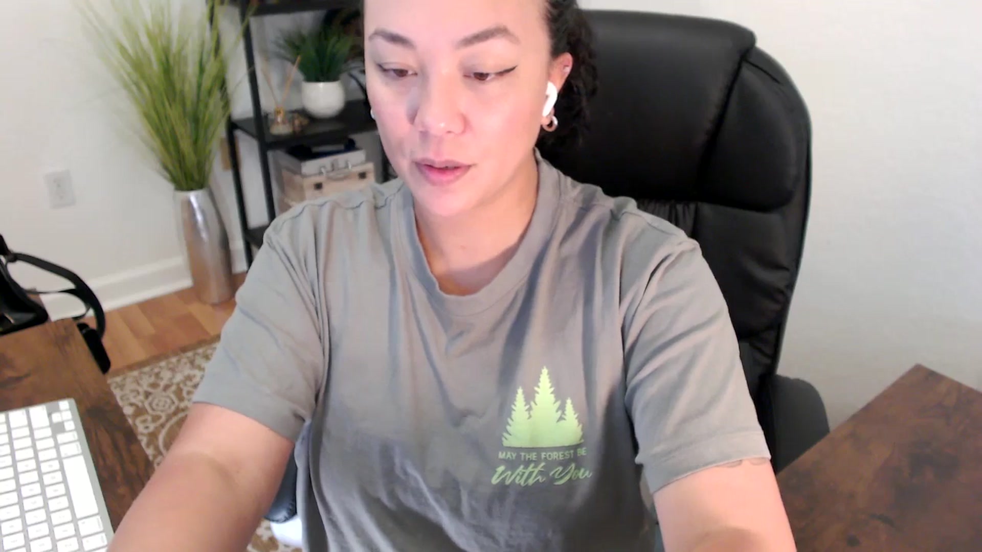 Gallery image thumbnail from MickaylaStar's myfreecams stream on, 04/22/2025, 17:56 image 15 of 20
