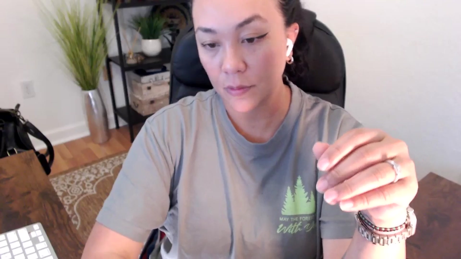 Gallery image thumbnail from MickaylaStar's myfreecams stream on, 04/22/2025, 20:38 image 18 of 20