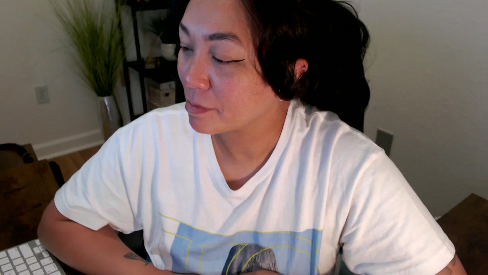 Gallery image thumbnail from MickaylaStar's myfreecams stream on, 04/24/2025, 15:36 image 20 of 20