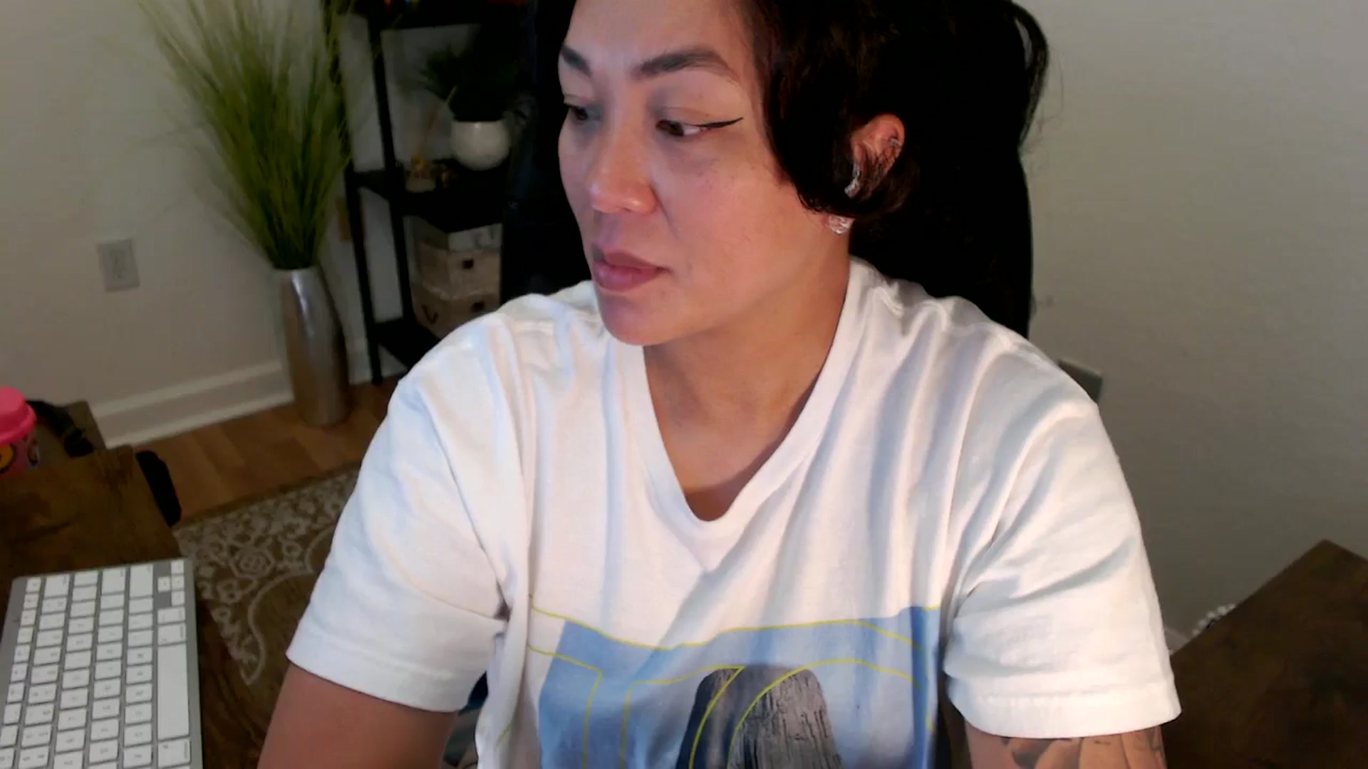 Gallery image thumbnail from MickaylaStar's myfreecams stream on, 04/24/2025, 15:36 image 14 of 20
