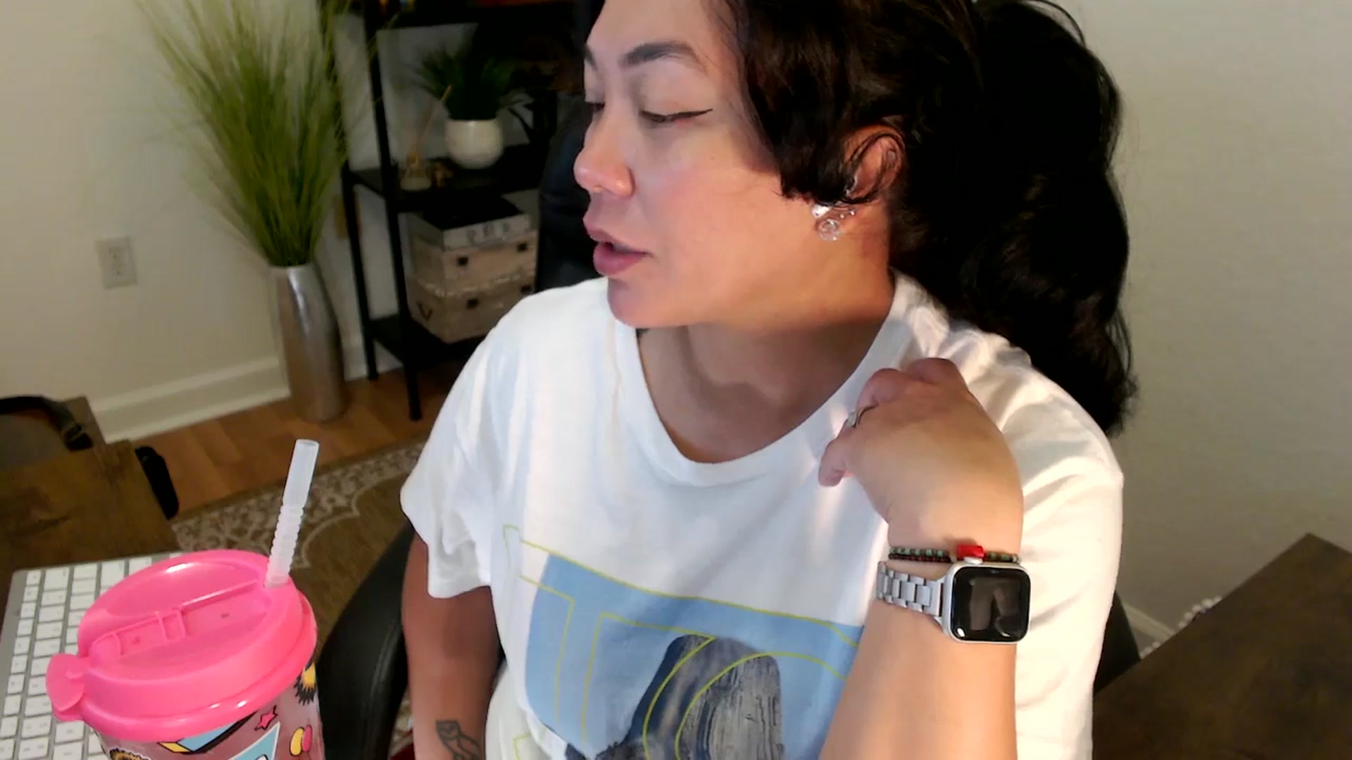 Gallery image thumbnail from MickaylaStar's myfreecams stream on, 04/24/2025, 15:36 image 16 of 20