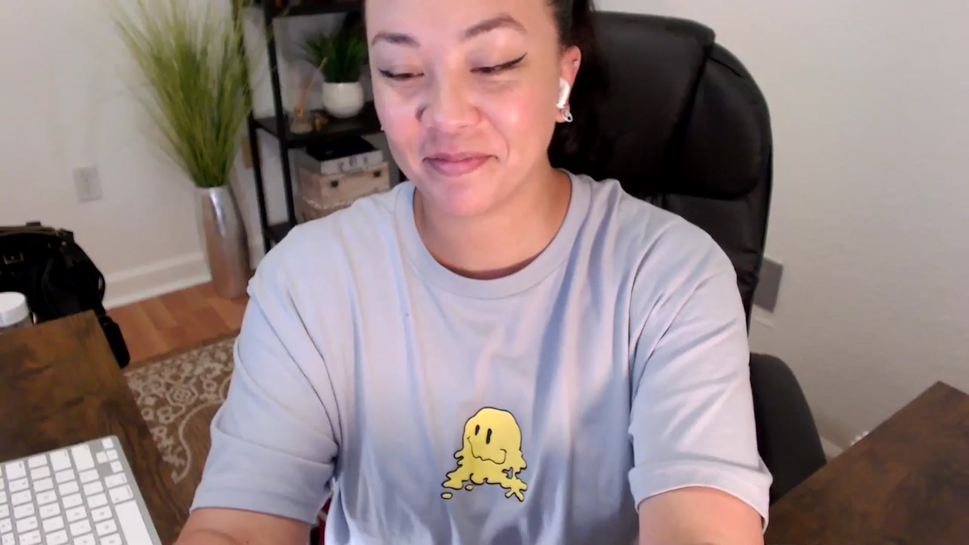 Gallery image thumbnail from MickaylaStar's myfreecams stream on, 04/25/2025, 18:45 image 7 of 20