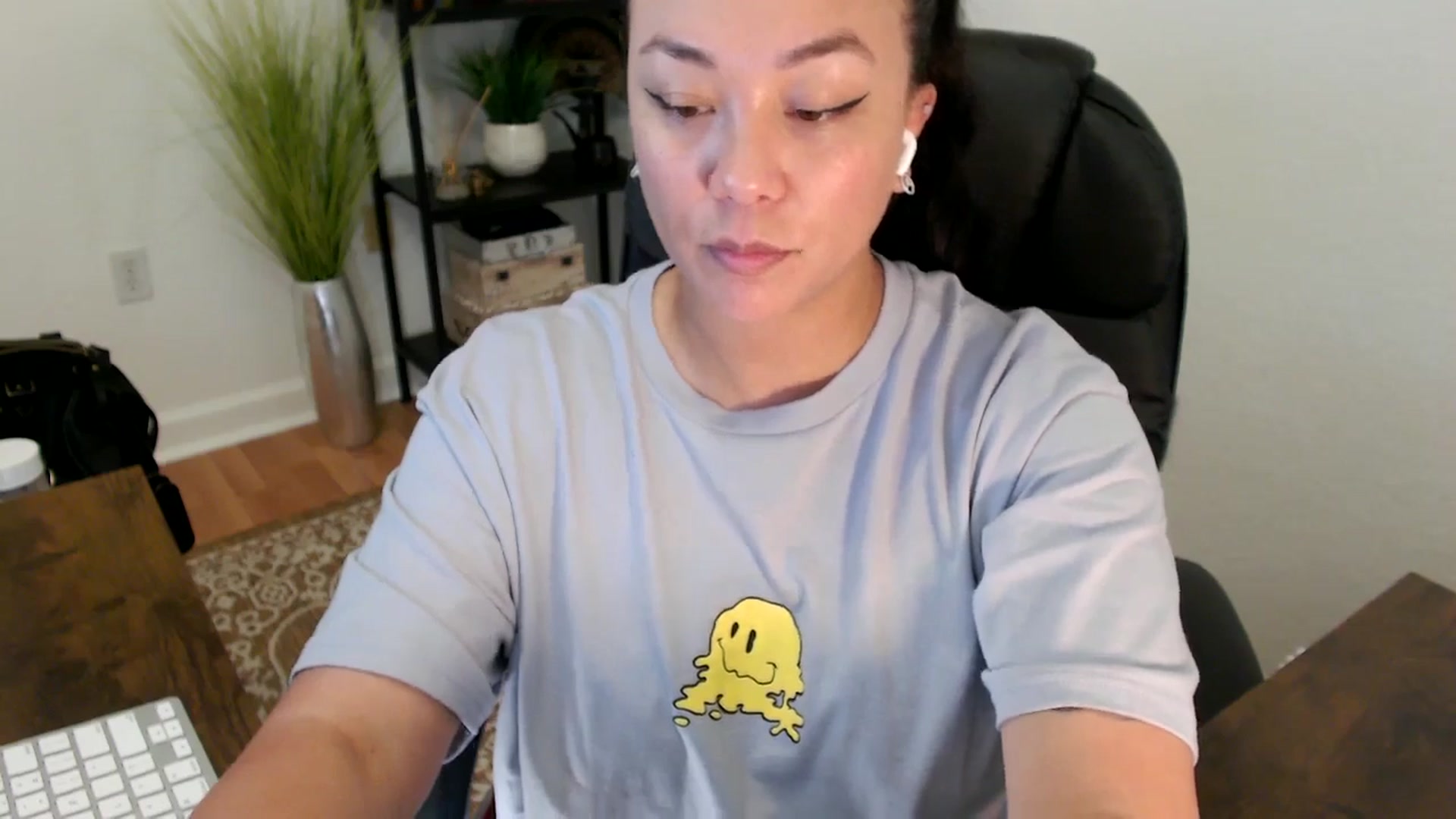 Gallery image thumbnail from MickaylaStar's myfreecams stream on, 04/25/2025, 19:42 image 19 of 20