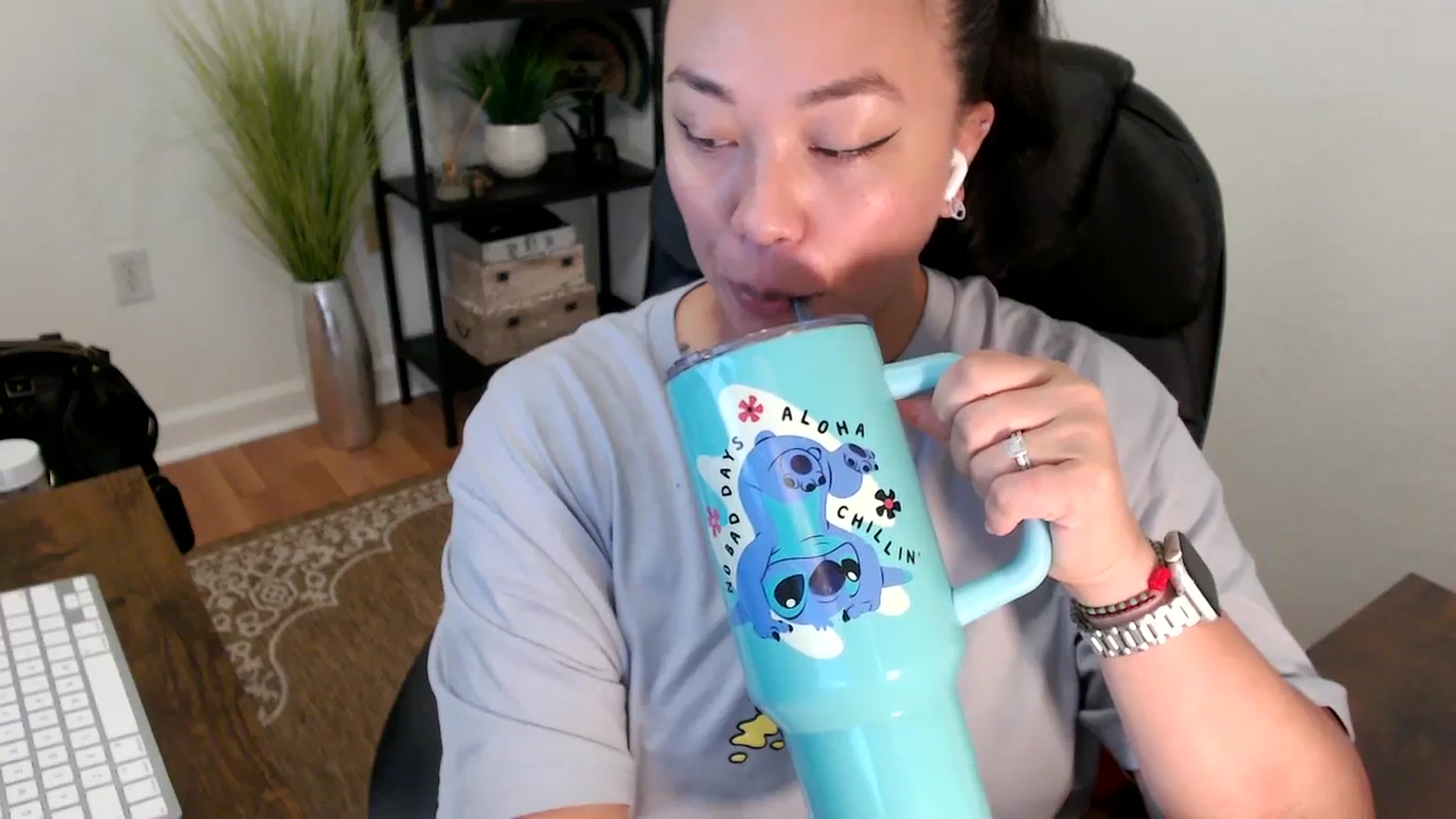 Gallery image thumbnail from MickaylaStar's myfreecams stream on, 04/25/2025, 19:42 image 8 of 20