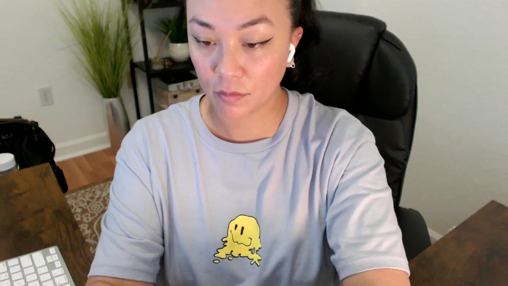 Gallery image thumbnail from MickaylaStar's myfreecams stream on, 04/25/2025, 19:56 image 11 of 20