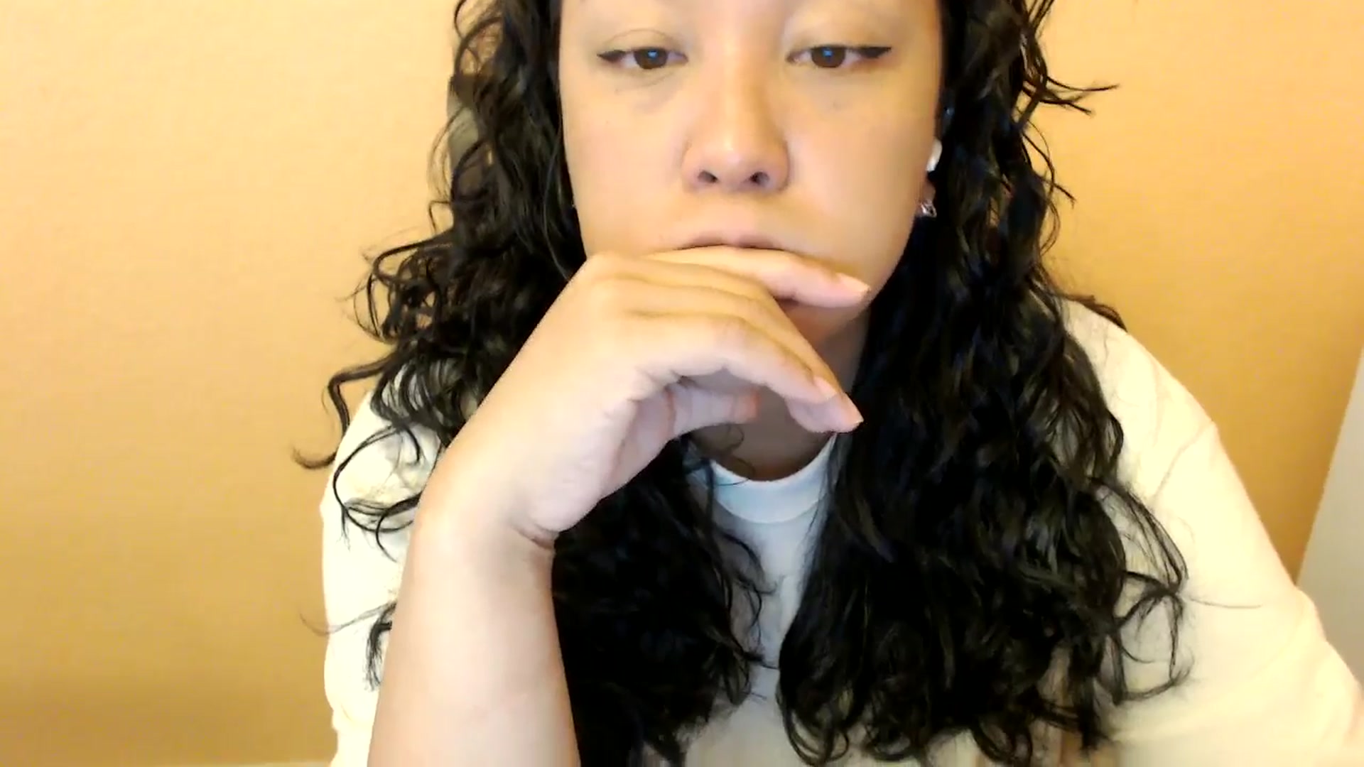 Gallery image thumbnail from MickaylaStar's myfreecams stream on, 04/27/2025, 18:54 image 3 of 20