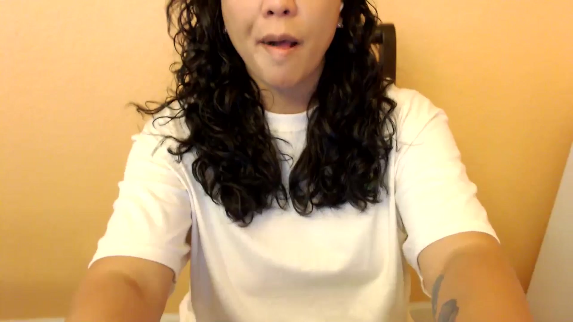 Gallery image thumbnail from MickaylaStar's myfreecams stream on, 04/27/2025, 18:54 image 9 of 20