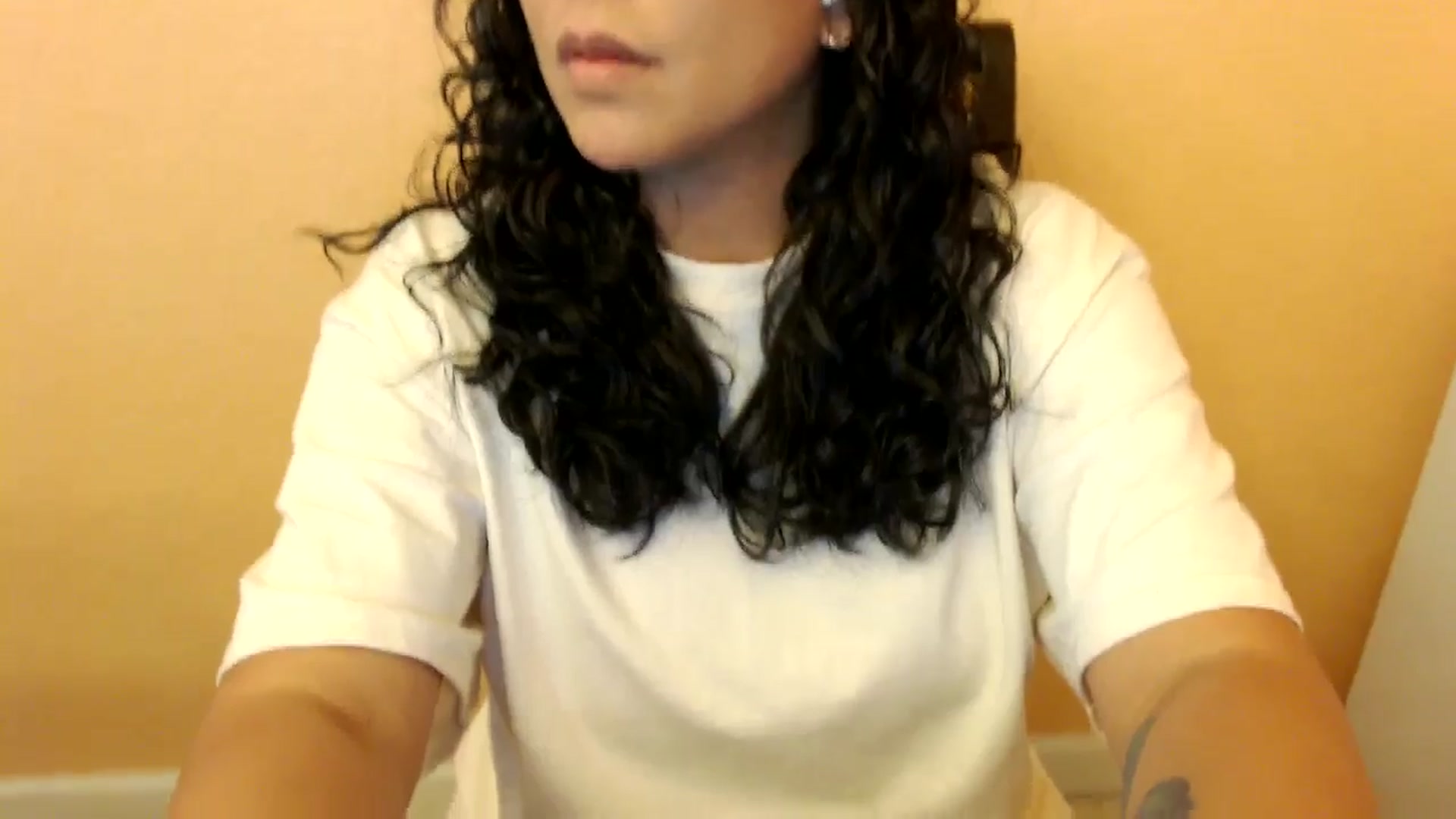 Gallery image thumbnail from MickaylaStar's myfreecams stream on, 04/27/2025, 18:54 image 14 of 20