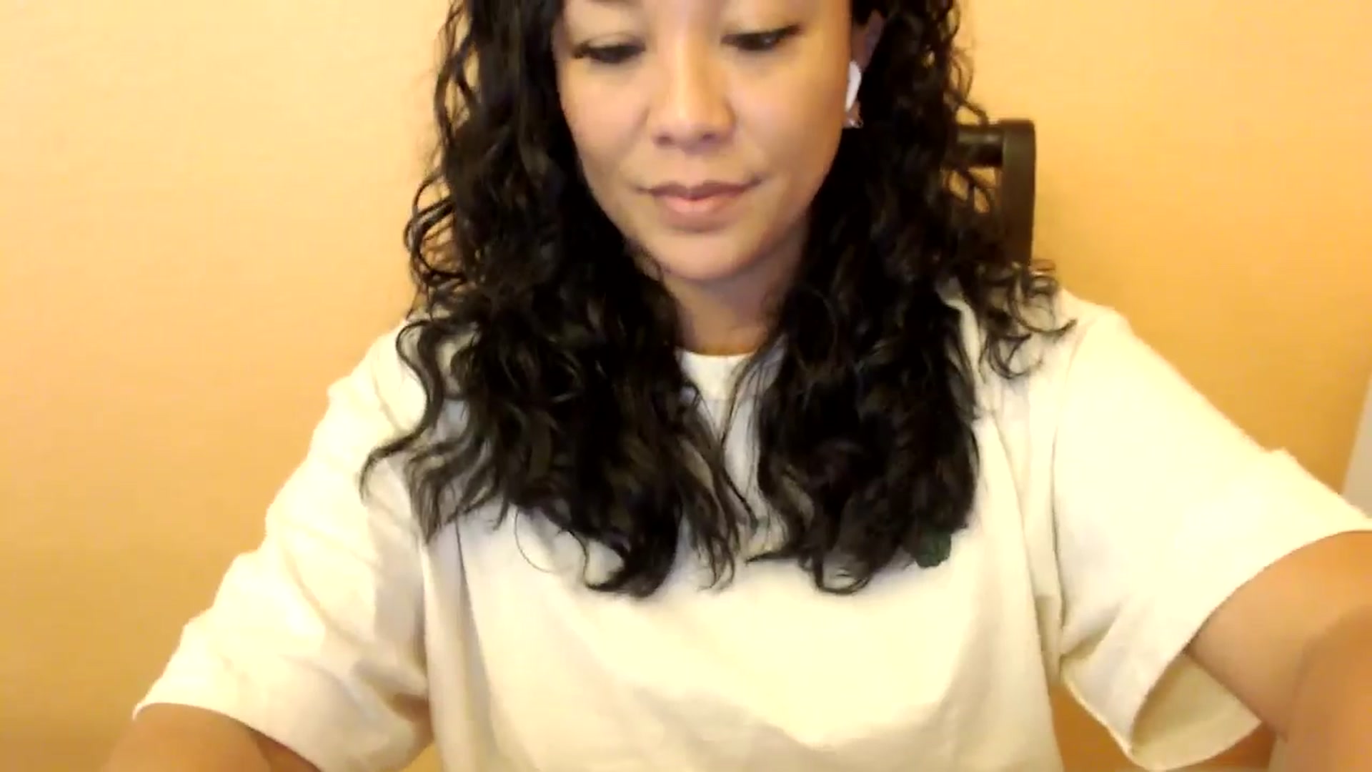 Gallery image thumbnail from MickaylaStar's myfreecams stream on, 04/27/2025, 22:19 image 17 of 20