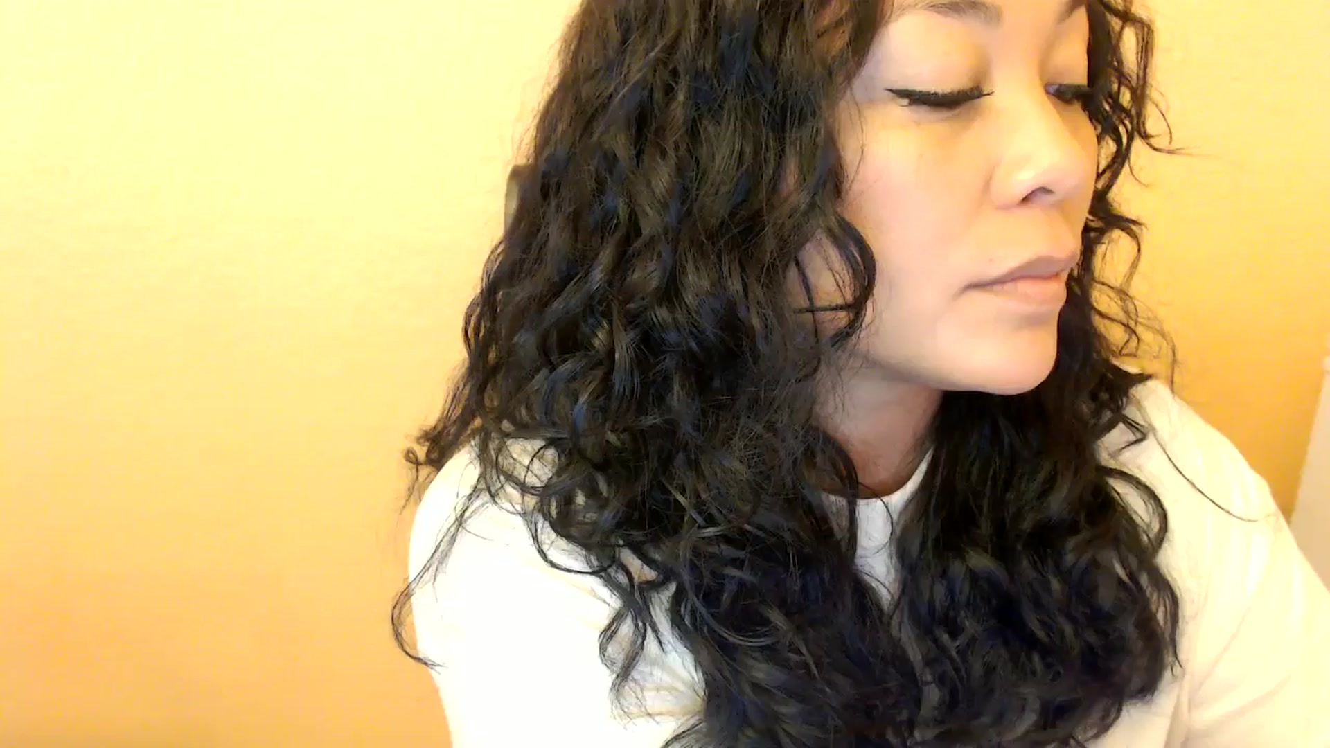 Gallery image thumbnail from MickaylaStar's myfreecams stream on, 04/27/2025, 22:19 image 1 of 20